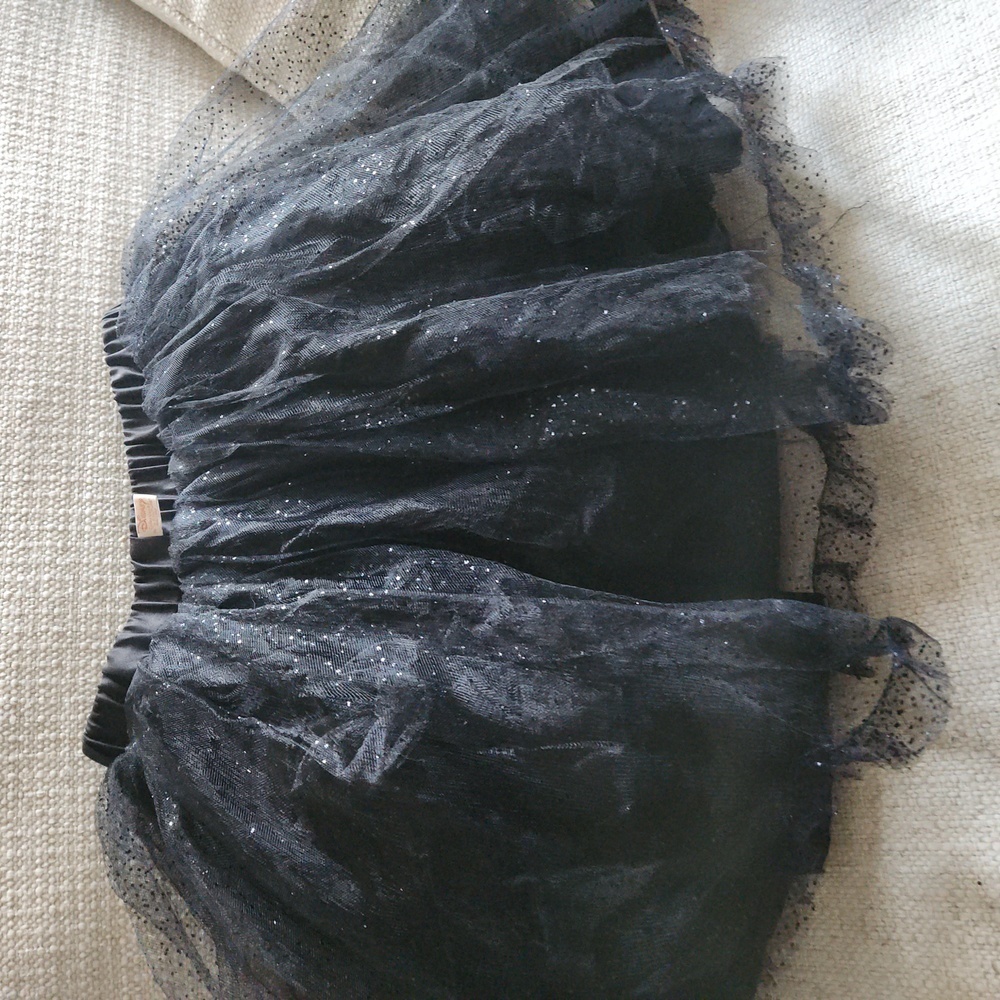 Disney Black sparkle tutu size 7/8 girls